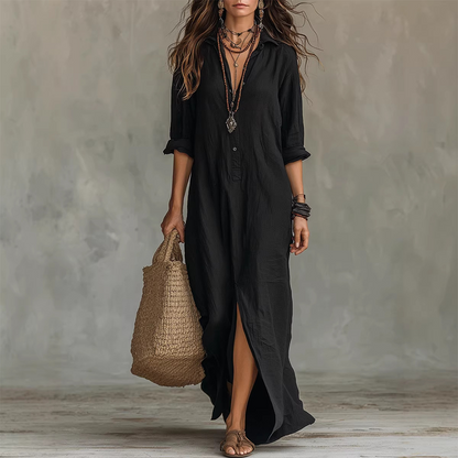 Loose maxi dress with a wide cut and front slits