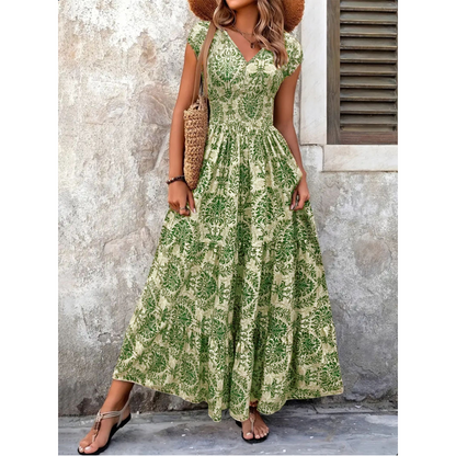 Women's V-Neck Floral Print Smocked Maxi Dress    Free shipping on 2 items 🚚✨